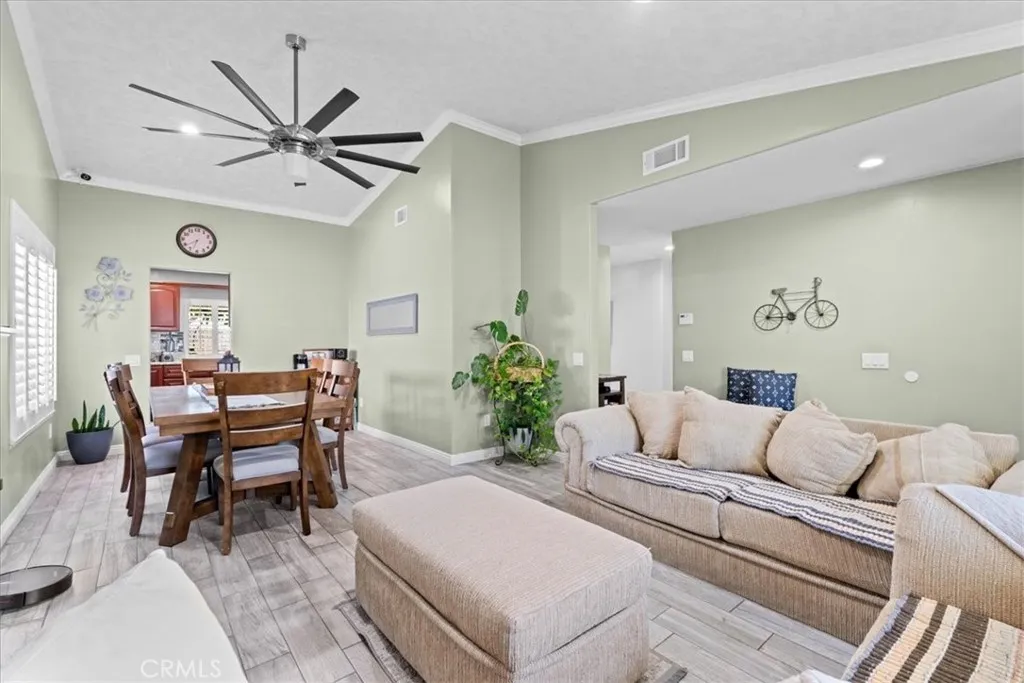 11641 Hartford Court, Riverside, California 92503 home-pic-4